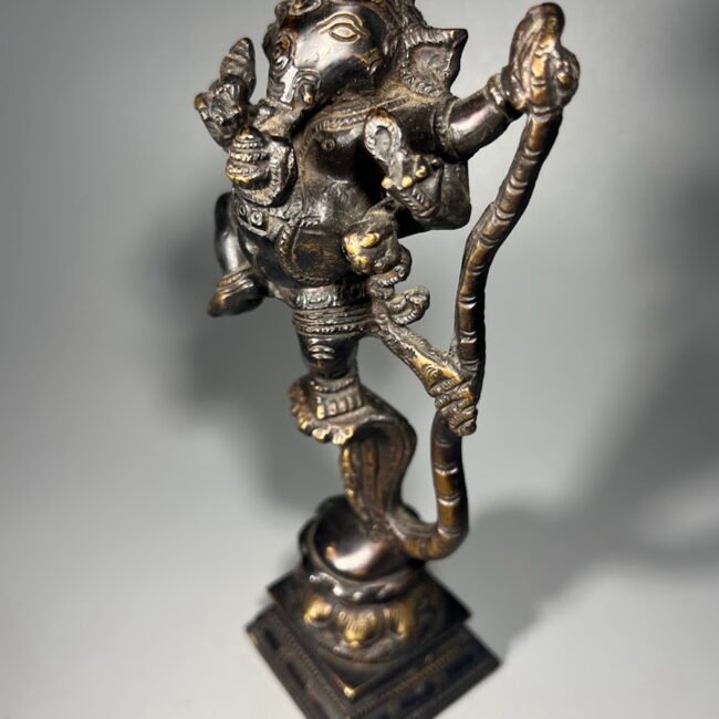 Statulele-bronzine-ganesa-sokanti-ant-kobros-dramblys204.jpg