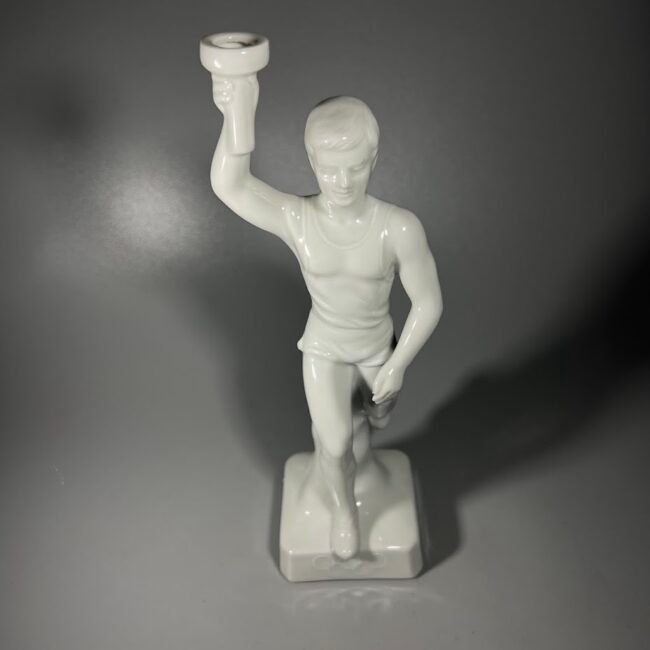 Statulele-porcelianine-1936-olimpiada202.jpg