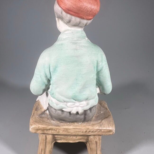 Statulele-porcelianine-biskvito-batsiuvys205.jpg Statulele-porcelianine-biskvito-batsiuvys205.jpg