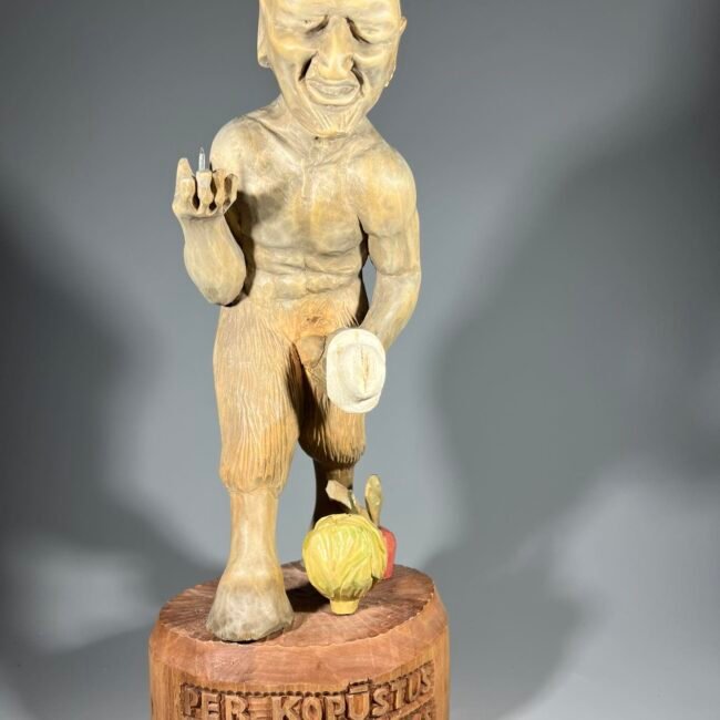 Statulele-velnias-medinis-drozinetas-per20batvinius202.jpg
