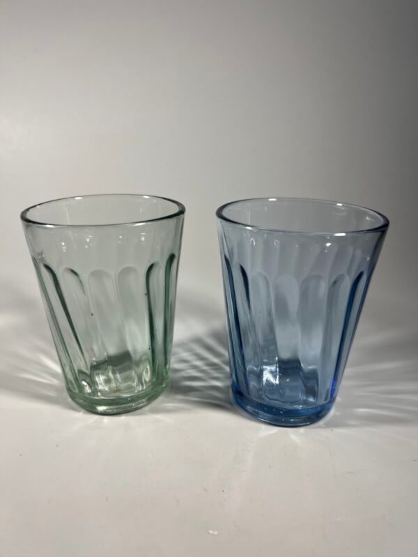 Stiklinės, stiklinė Lafitnik, šimtagramė, sovietinė, tarybinių laikų. Talpa 100 ml. 1960 m. 2 vnt. Kaina po 8