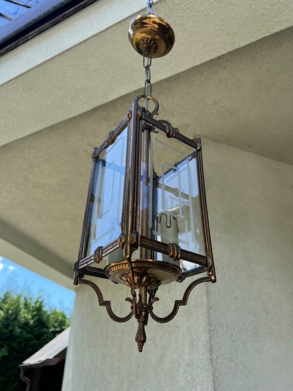 Šviestuvas, žibintas, prancūziškas, antikvarinis. Žalvaris ir stiklas. Kaina 148