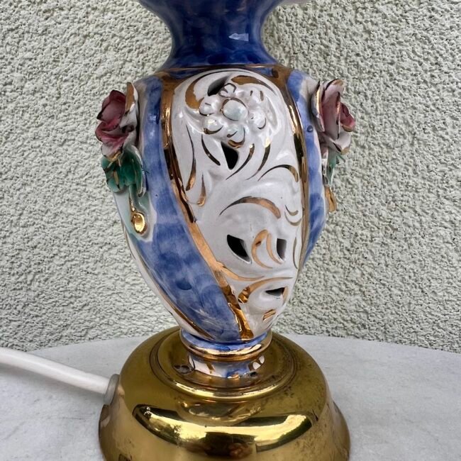 Sviestuvas-pastatomas-staline-lempa-porcelianiniu-pagrindu205.jpg Sviestuvas-pastatomas-staline-lempa-porcelianiniu-pagrindu205.jpg