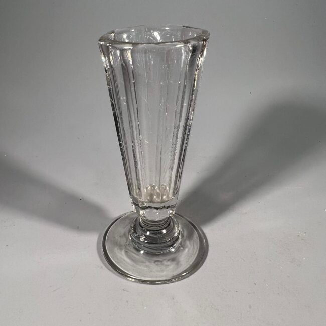 Taurele-Lafitnik-2020ml.20920cm.20press-glass201.jpg