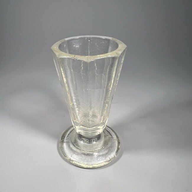 Taurele-lafitnik-antikvarinis-820cm.-3020ml.201.jpg Taurele-lafitnik-antikvarinis-820cm.-3020ml.201.jpg