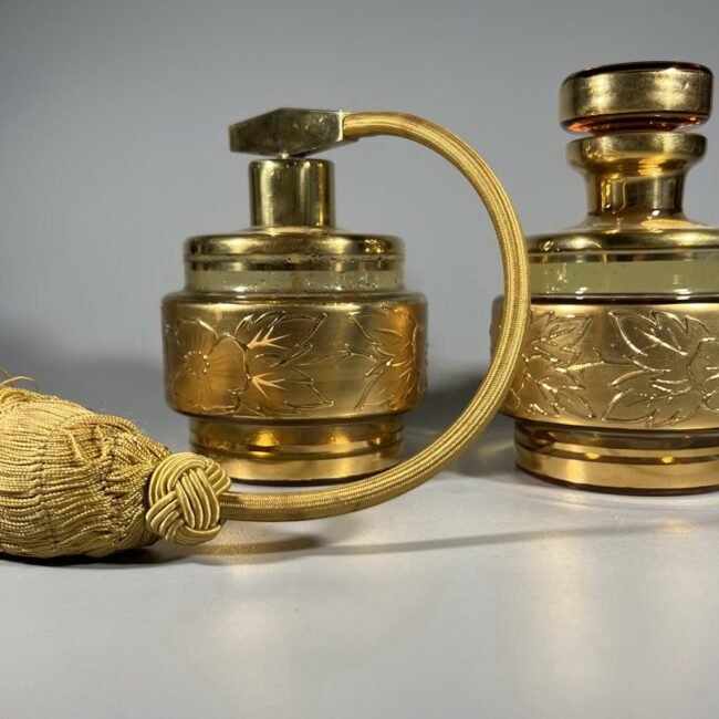 Tualetinis-rinkinys-Bohemia-made-in-20czechoslovakia20204.jpg Tualetinis-rinkinys-Bohemia-made-in-20czechoslovakia20204.jpg