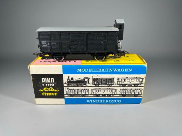 Vagonas krovininis, dengtas su stabdžių bokšteliu, PIKO, 5-6452-01, mastelis H0 (1:87), vokiškas, pagamintas Rytų Vokietijoje (VDR). Nenaudotas. Kaina 32