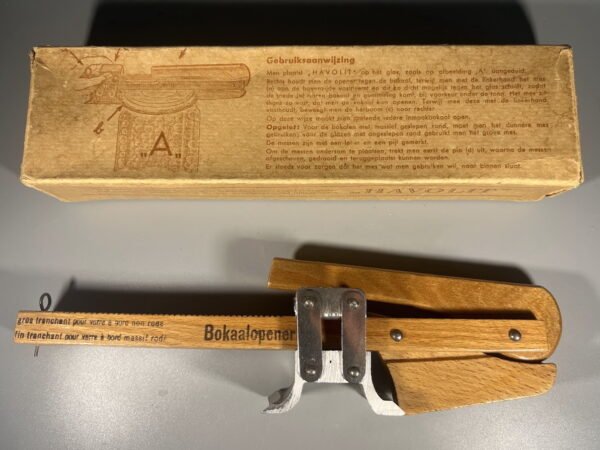 Vakavimo prietaisas vintažinis originalioje dėžutėje. Kaina 28