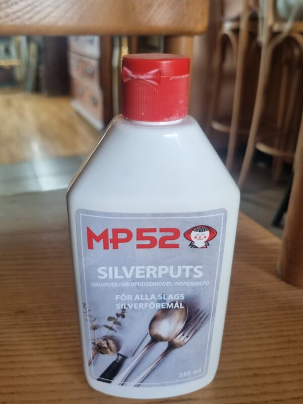Priemonė sidabrui valyti, poliruoti, sidabro polirolis Herdins MP52. Talpa 250 ml. Švedija. Kaina 16