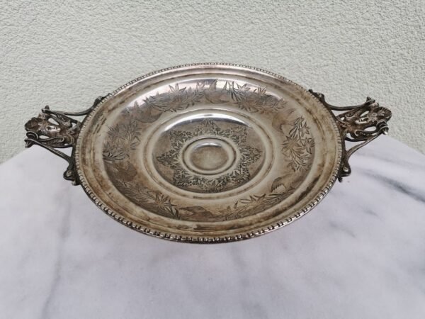 Vaisinė, saldaininė antikvarinė, sidabruota. Kaina 63