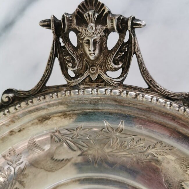 Vaza-vaisine-sidabruota-antikvarine-veidai20204.jpg Vaza-vaisine-sidabruota-antikvarine-veidai20204.jpg