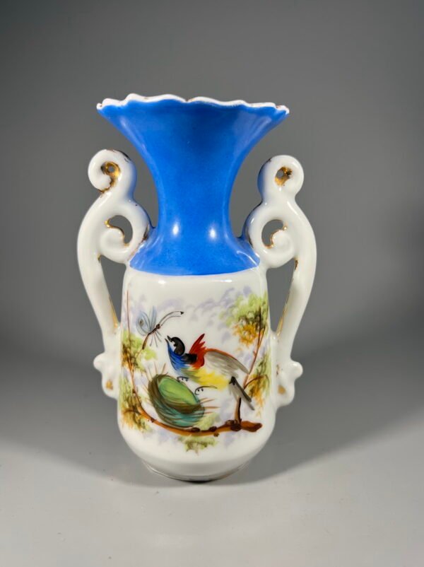 Vazelė, vaza porcelianinė, tapyta, antikvarinė. Kaina 13