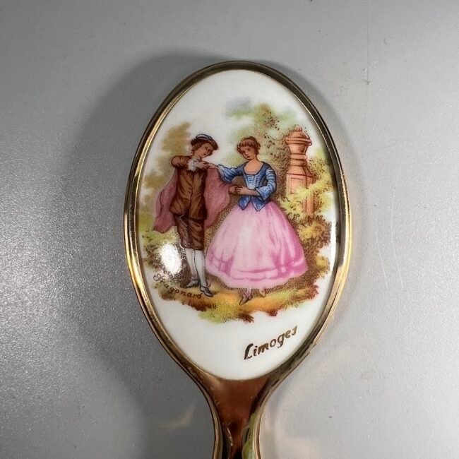 Veidrodelis-porcelianinis-Limoges-prancuziskas203.jpg Veidrodelis-porcelianinis-Limoges-prancuziskas203.jpg