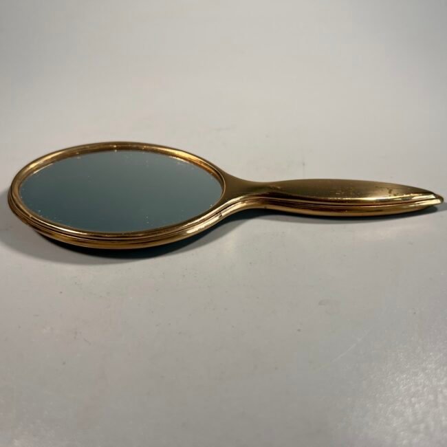 Veidrodelis-porcelianinis-Limoges-prancuziskas205.jpg Veidrodelis-porcelianinis-Limoges-prancuziskas205.jpg