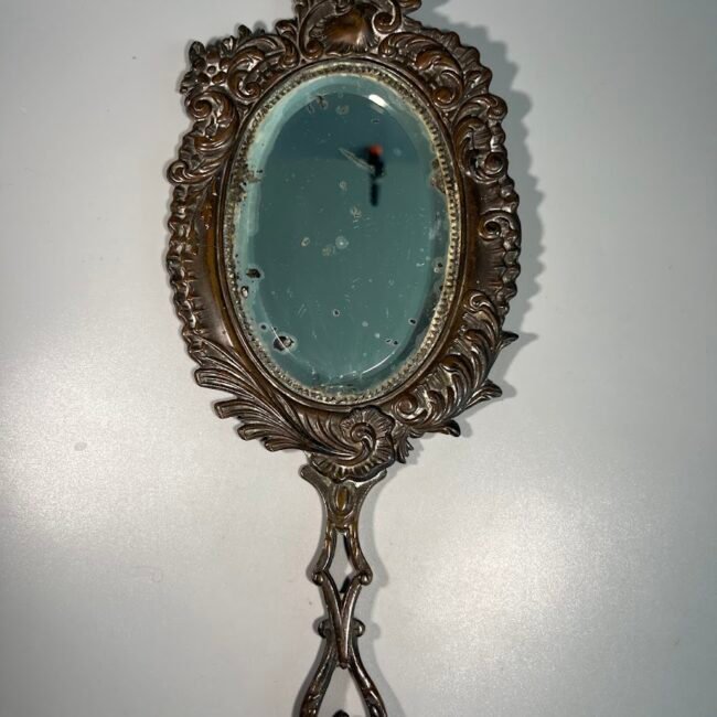 Veidrodelis-rankinis-art20nouveau-stiliaus20fr.201.jpg Veidrodelis-rankinis-art20nouveau-stiliaus20fr.201.jpg