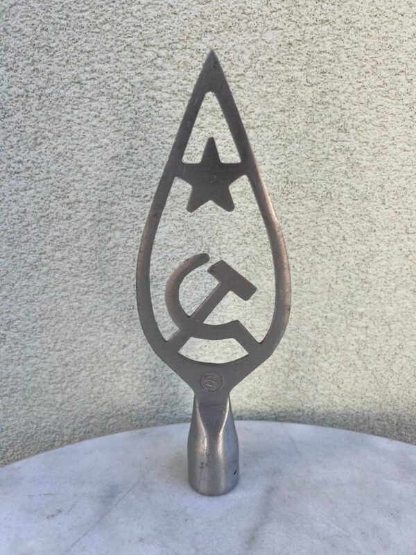 Vėliavos antgalis aliuminis, sovietinis, tarybinių laikų. Kaina 32