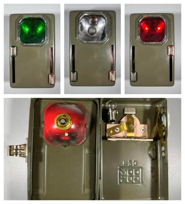 Žibintuvėlis kariškas signalinis, žalio ir raudono stiklo filtrais Šaltojo karo laikų. Nenaudotas. Kaina 23