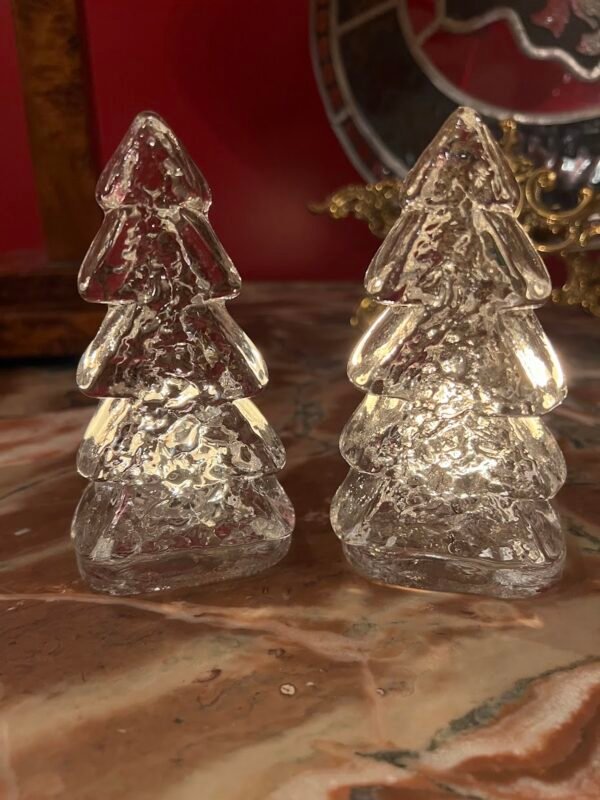 Žvakidė, eglutė presuoto stiklo, skandinaviška. 2 vnt. Kaina po 17