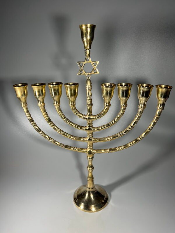 Žvakidė chanukija, šventinė menora, devynšakė, bronzinė. Kaina 193