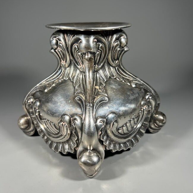 Zvakide-sidabruota-sokoko-stiliaus201.jpg Zvakide-sidabruota-sokoko-stiliaus201.jpg