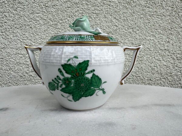 Cukrinė porcelianė, Herend Apponyi Green (AV). 1960-1980 m. Kaina 126