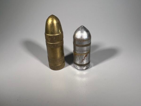Žiebtuvėlis antikvarinis, tarpukario laikų, kulkos formos, Trench art, tranšėjų meno stiliaus. 2 vnt. Kaina po 62