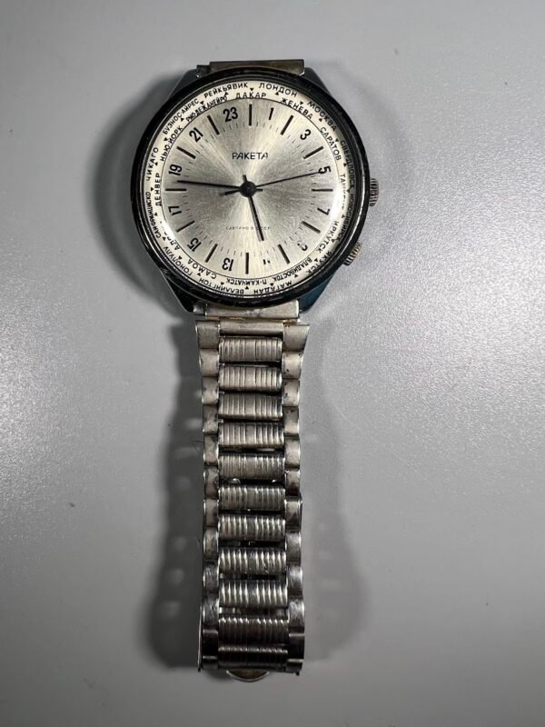 Laikrodis Raketa 24 valandų, Pasaulio laiko, Goroda, World Time , sovietinis, tarybinių laikų, mechaninis, rankinis, vyriškas. Veikiantis. Kaina 158