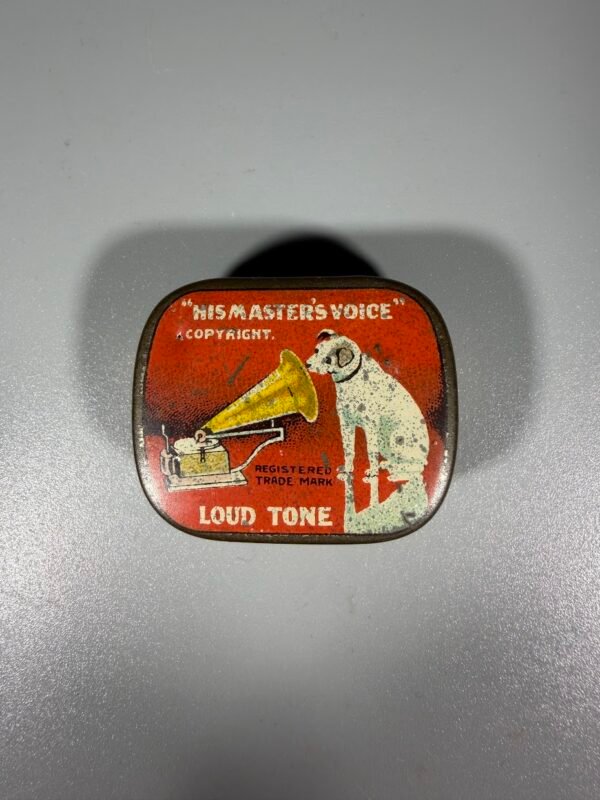 Adatėlės His Master's Voice, (HMV) antikvarinės gramofono, patefono adatėlių dėžutė. Kaina 17