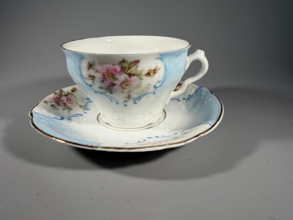 Antikvarinis Bavarijos porceliano puodelis su lėkštute „Z. S. & Co. Bavaria – Flora“ (150 ml) – 1880–1918 m. (Turime 3 vnt.)