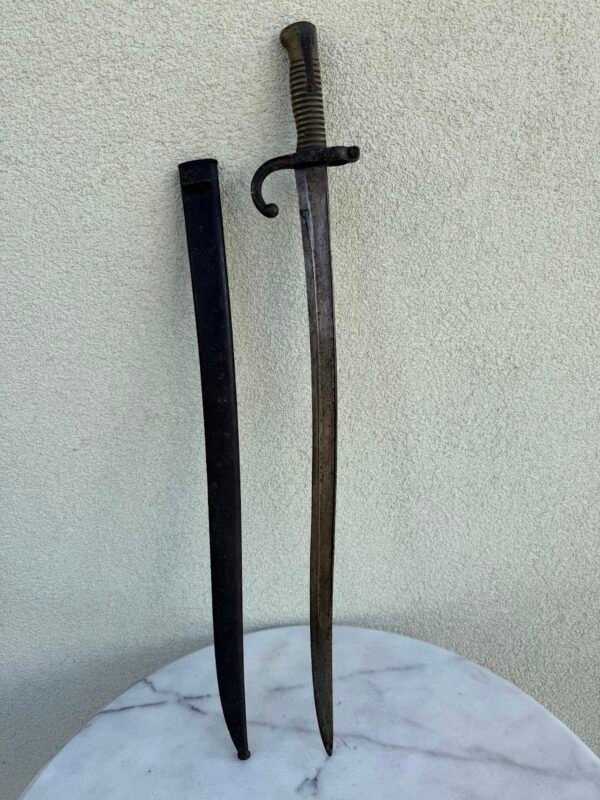 Antikvarinis prancūziškas Chassepot M1866 durtuvas-kardas su makštimi (XIX a.)
