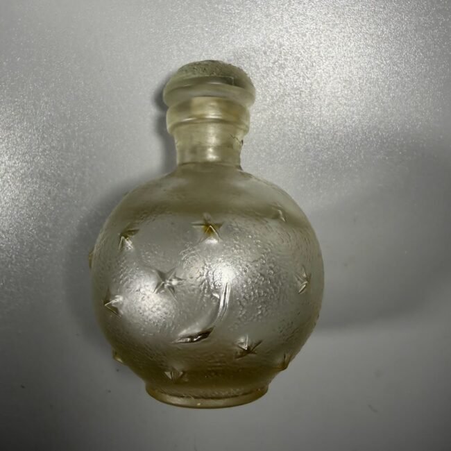 kvepalu-flakonas-v-kosmos-1962-novaja-zaria.jpg