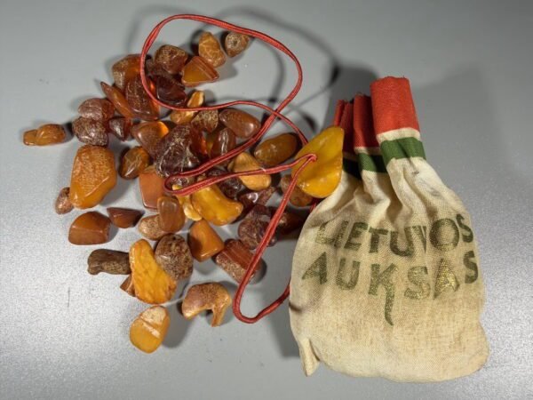 Autentiškas LTSR laikų gintaro suvenyras – maišelis „Lietuvos auksas“ (25 g)