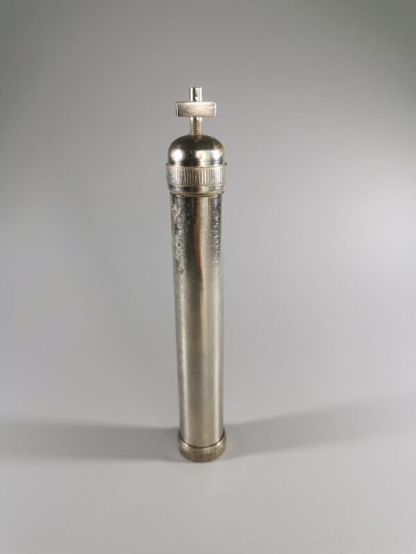 Antikvarinis kelioninis švęsto vandens šlakstyklė – aspergilas (184 g, ilgis 17 cm)