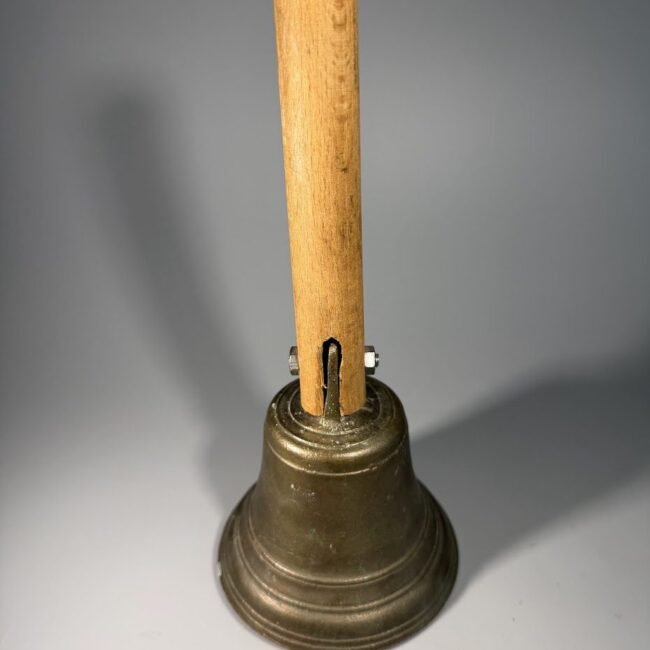 antikvarinis-zalvarinis-mokyklinis-varpelis-25cm.jpg