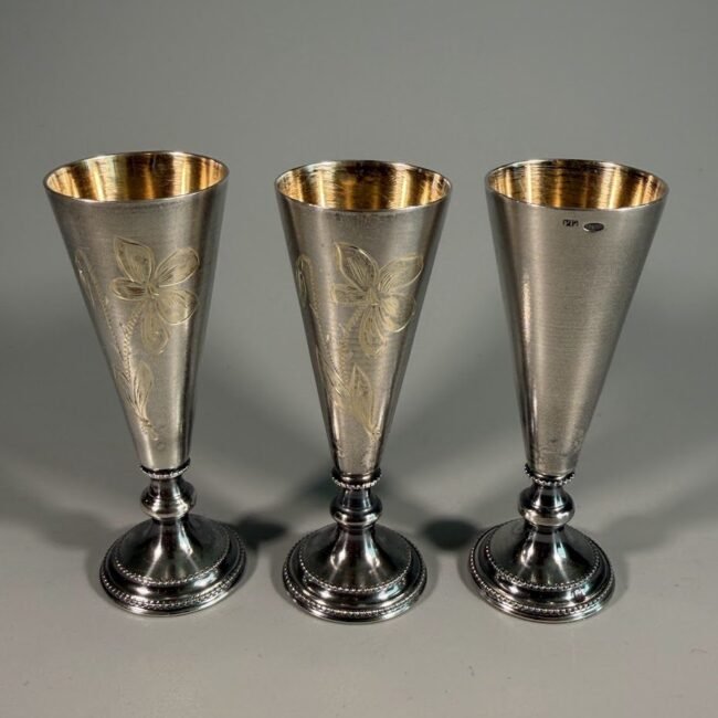 sovietines-rygos-fabriko-sidabrines-taureles-875.jpg