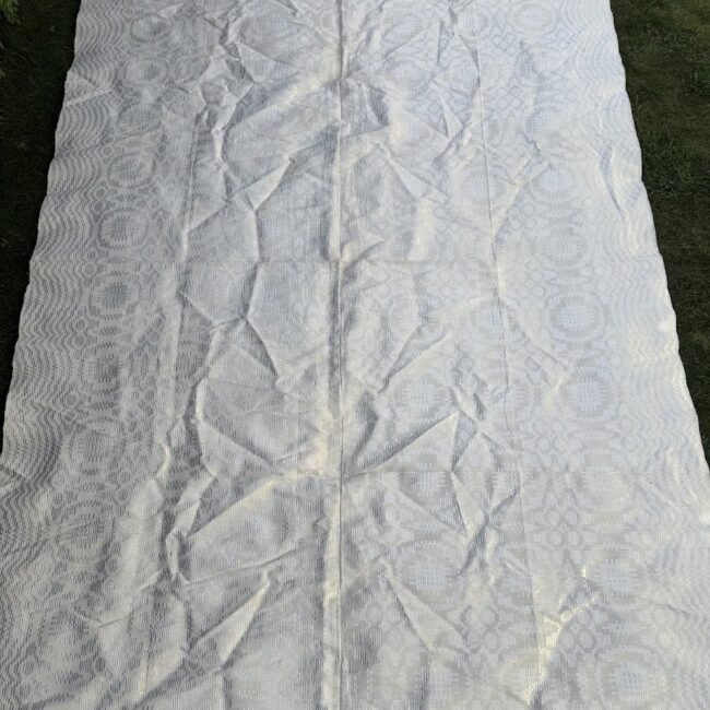 tradicine-balta-austa-lovatiese-gunia-150x210cm.jpg